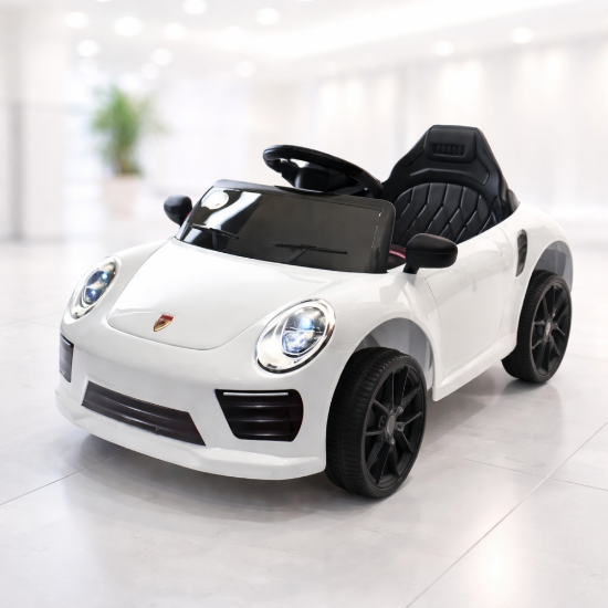 صورة سيارة رياضية فخمة تخلي طفلك نجم الطريق